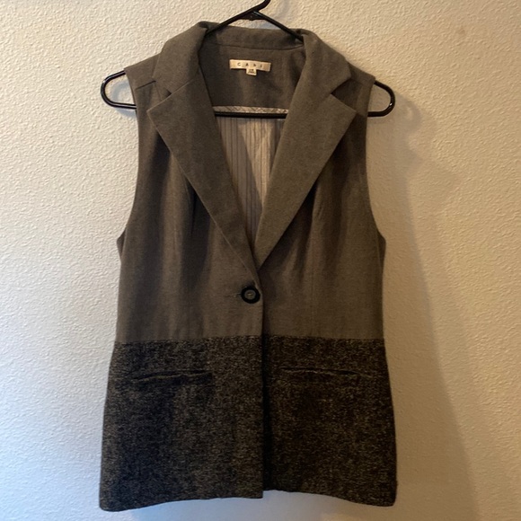 Cabi suit style vest size XS runs a little big - Picture 1 of 6